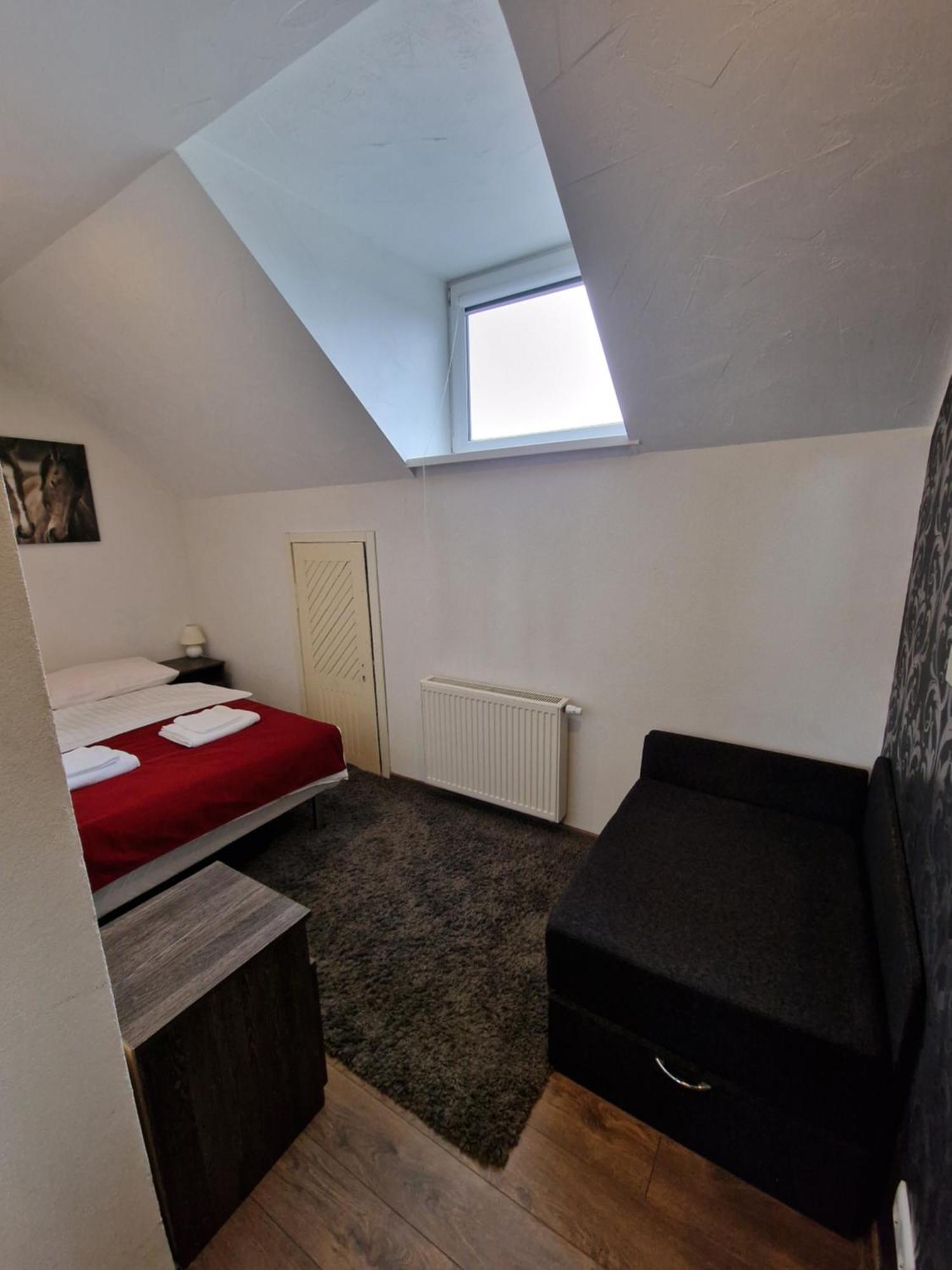 راسينياي Kalida B&B Rooms For Rent الغرفة الصورة