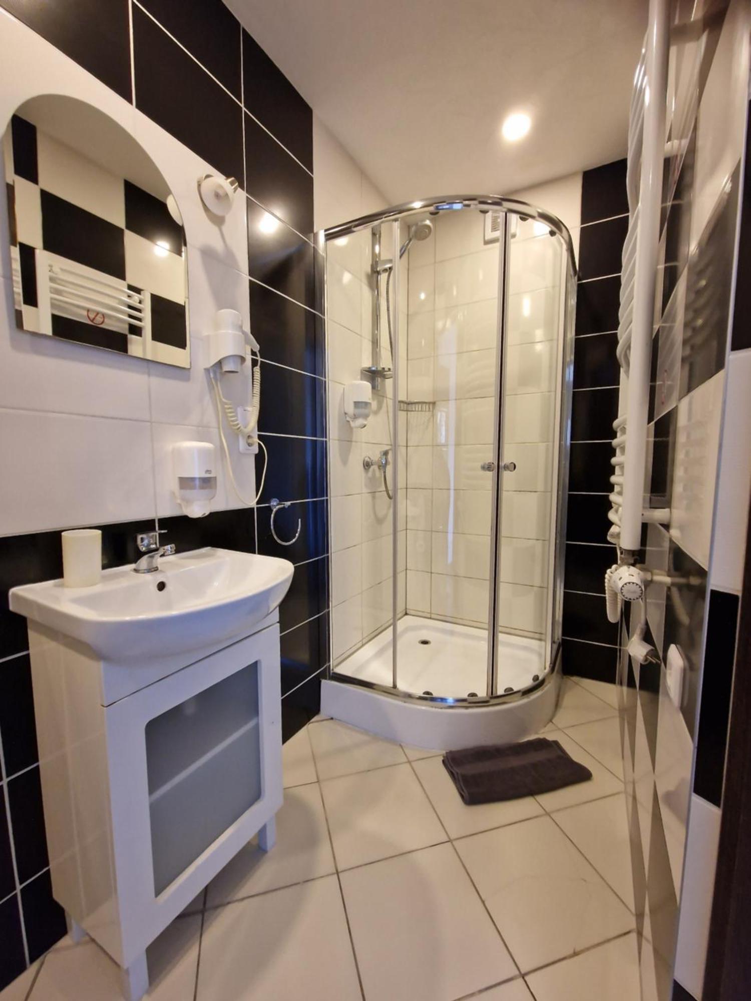 راسينياي Kalida B&B Rooms For Rent الغرفة الصورة